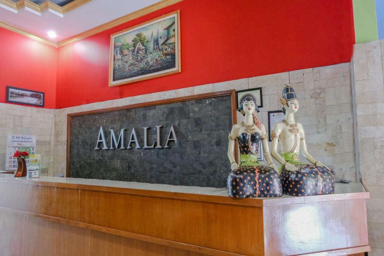 Oyo 778 Guest House Amalia 말랑 외부 사진